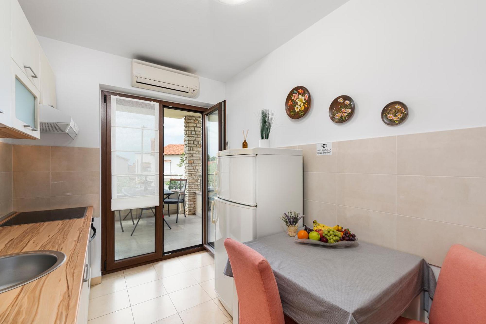 Apartments Marizela Пореч Екстер'єр фото