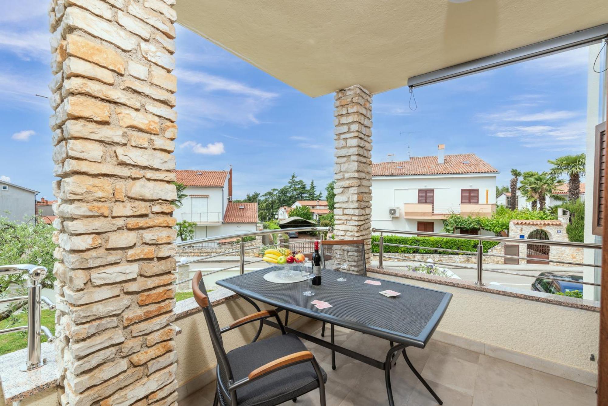 Apartments Marizela Пореч Екстер'єр фото