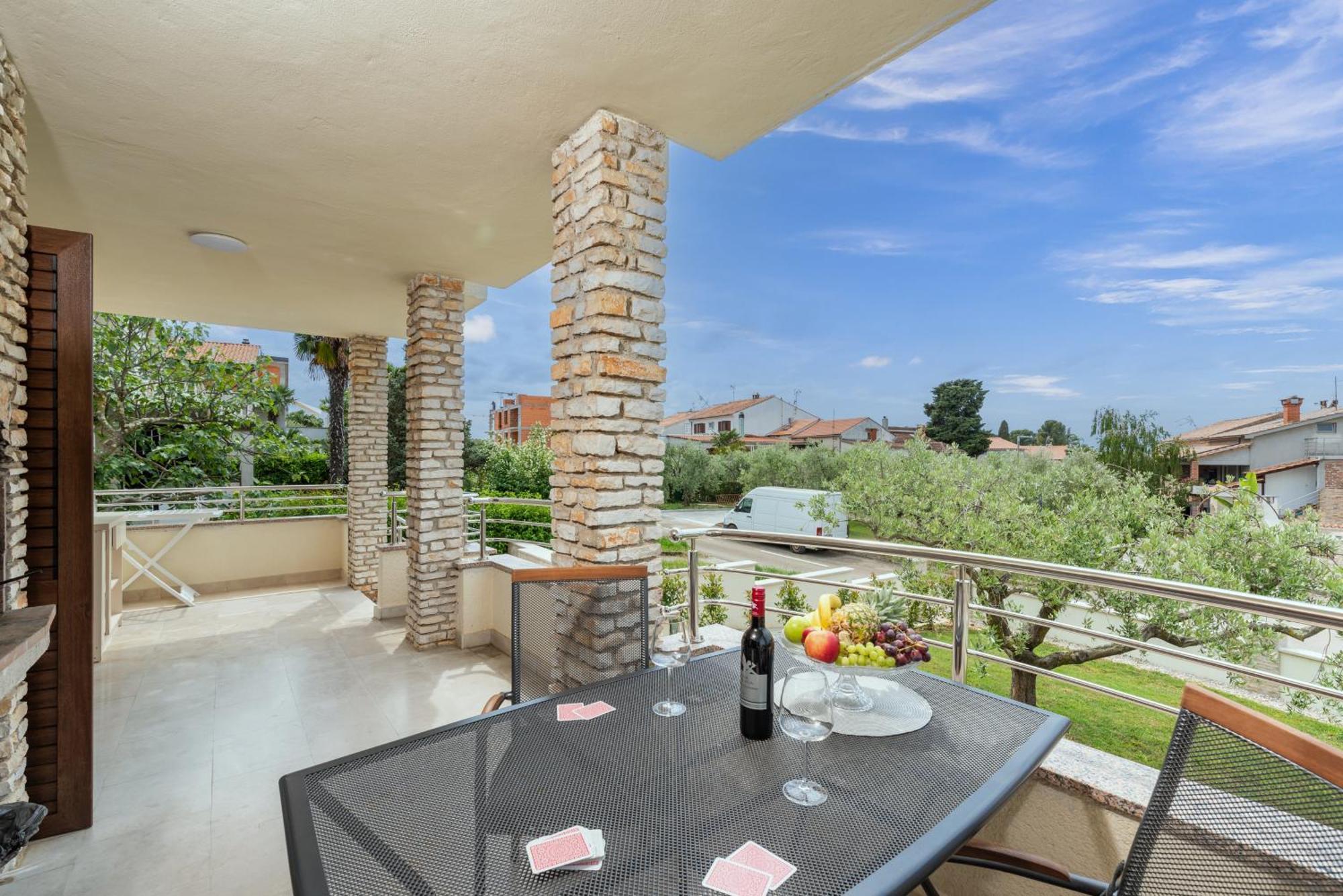 Apartments Marizela Пореч Екстер'єр фото