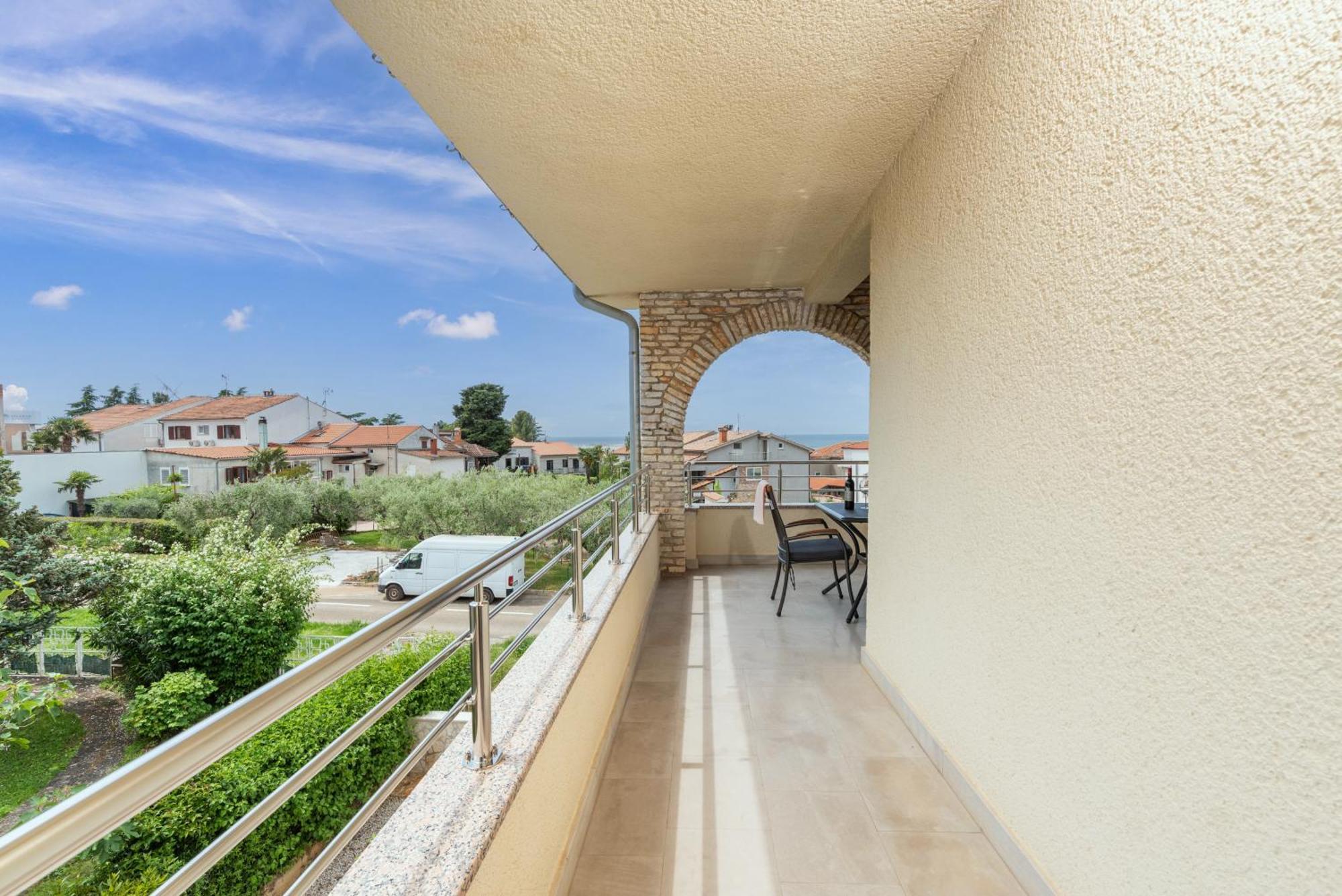 Apartments Marizela Пореч Екстер'єр фото