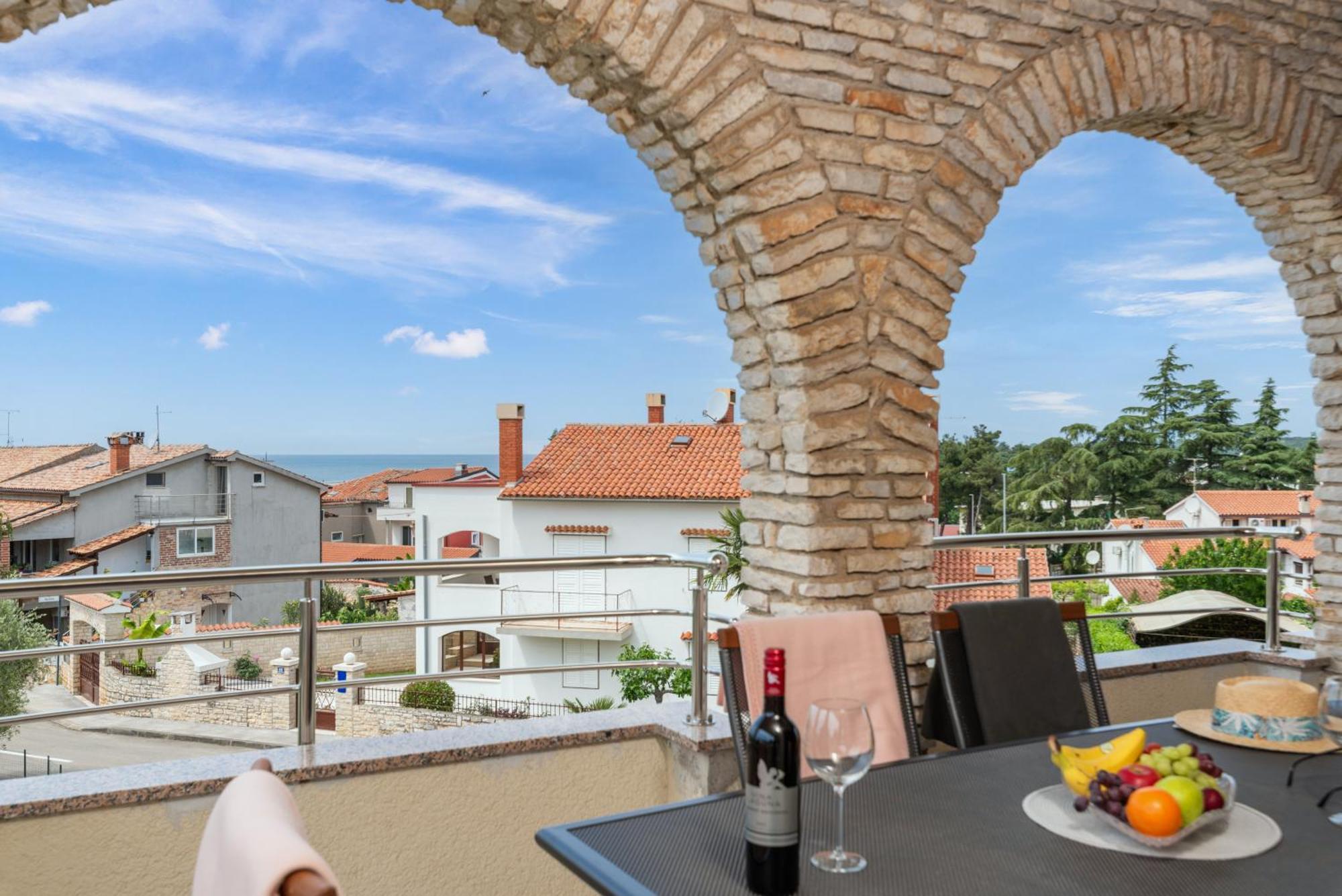 Apartments Marizela Пореч Екстер'єр фото