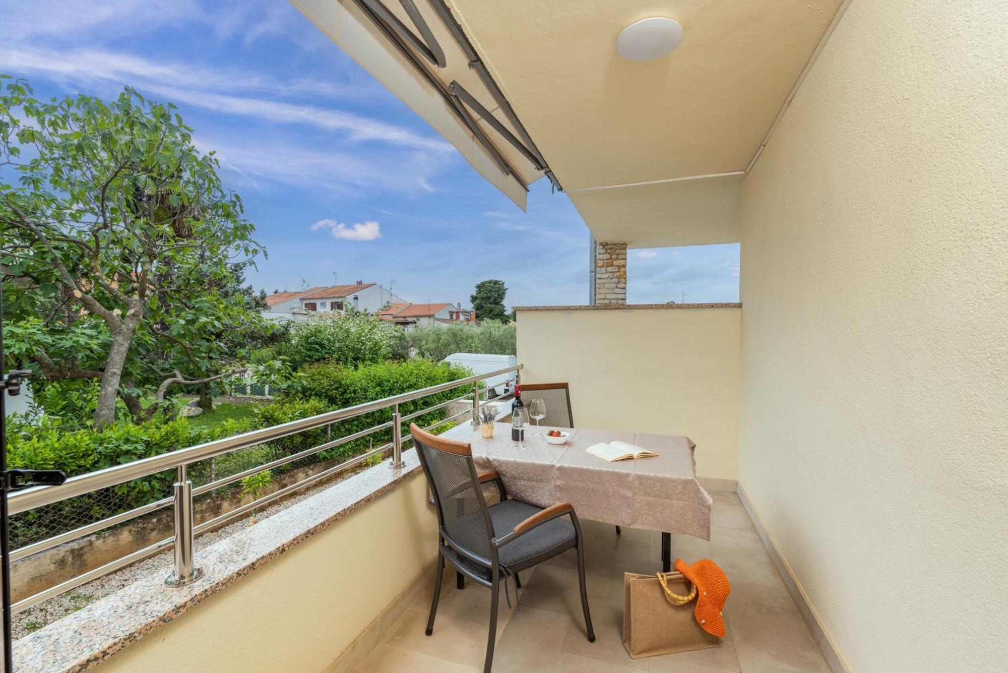 Apartments Marizela Пореч Екстер'єр фото