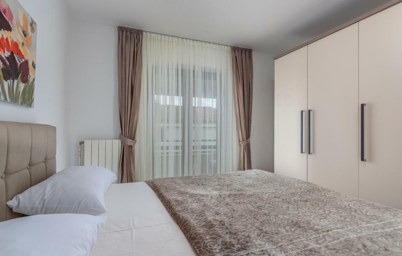 Apartments Marizela Пореч Екстер'єр фото