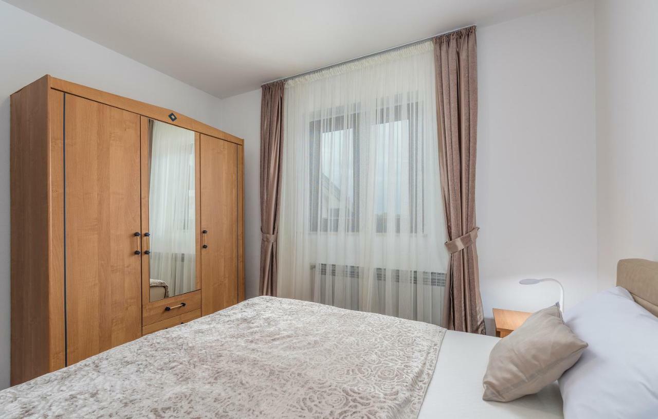 Apartments Marizela Пореч Екстер'єр фото