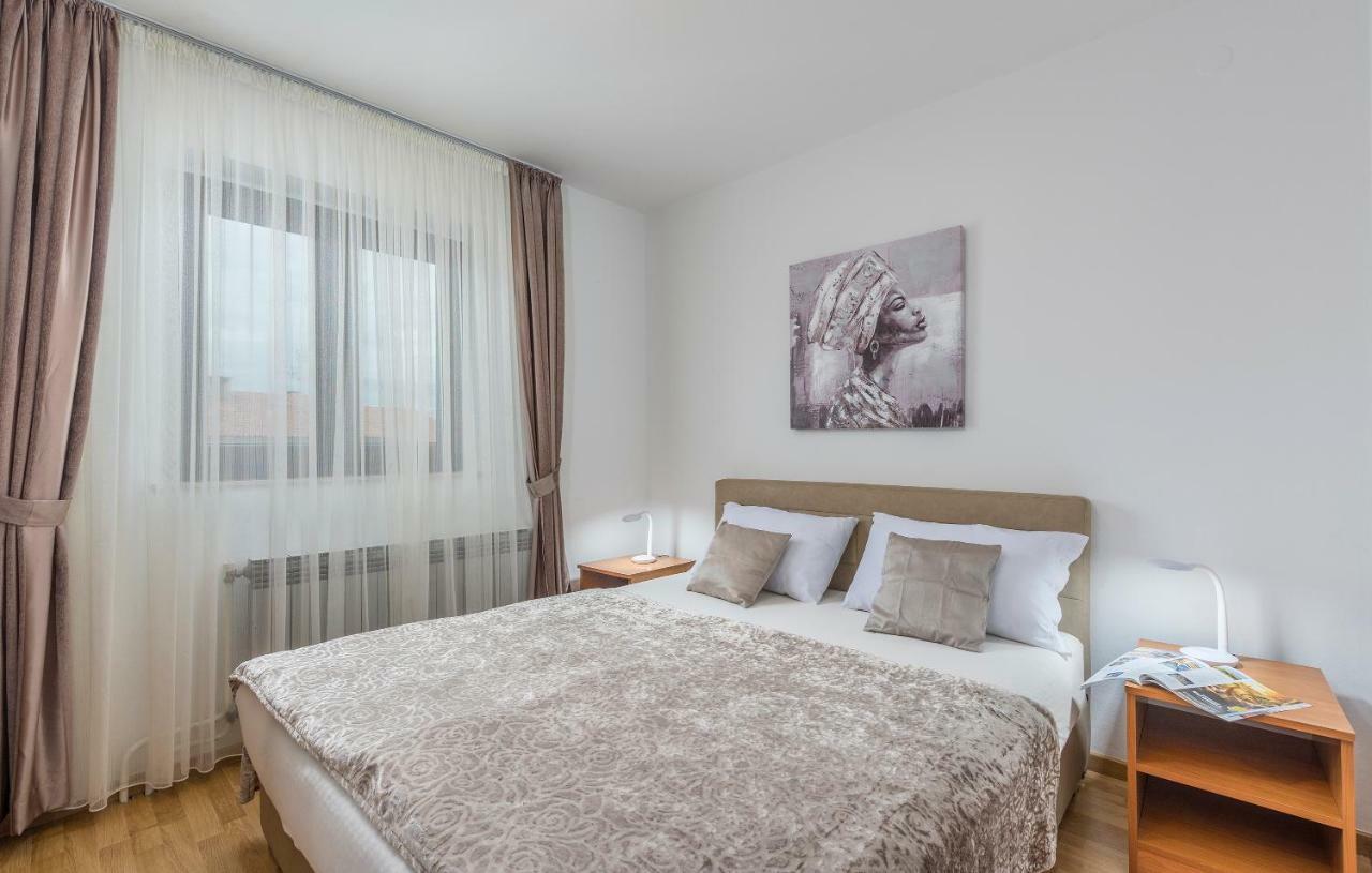 Apartments Marizela Пореч Екстер'єр фото